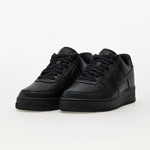 Popular Dunk Colorways thumbnail 4